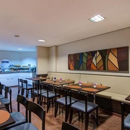 Holiday Inn Express Avenida Sumare San Paolo Esterno foto