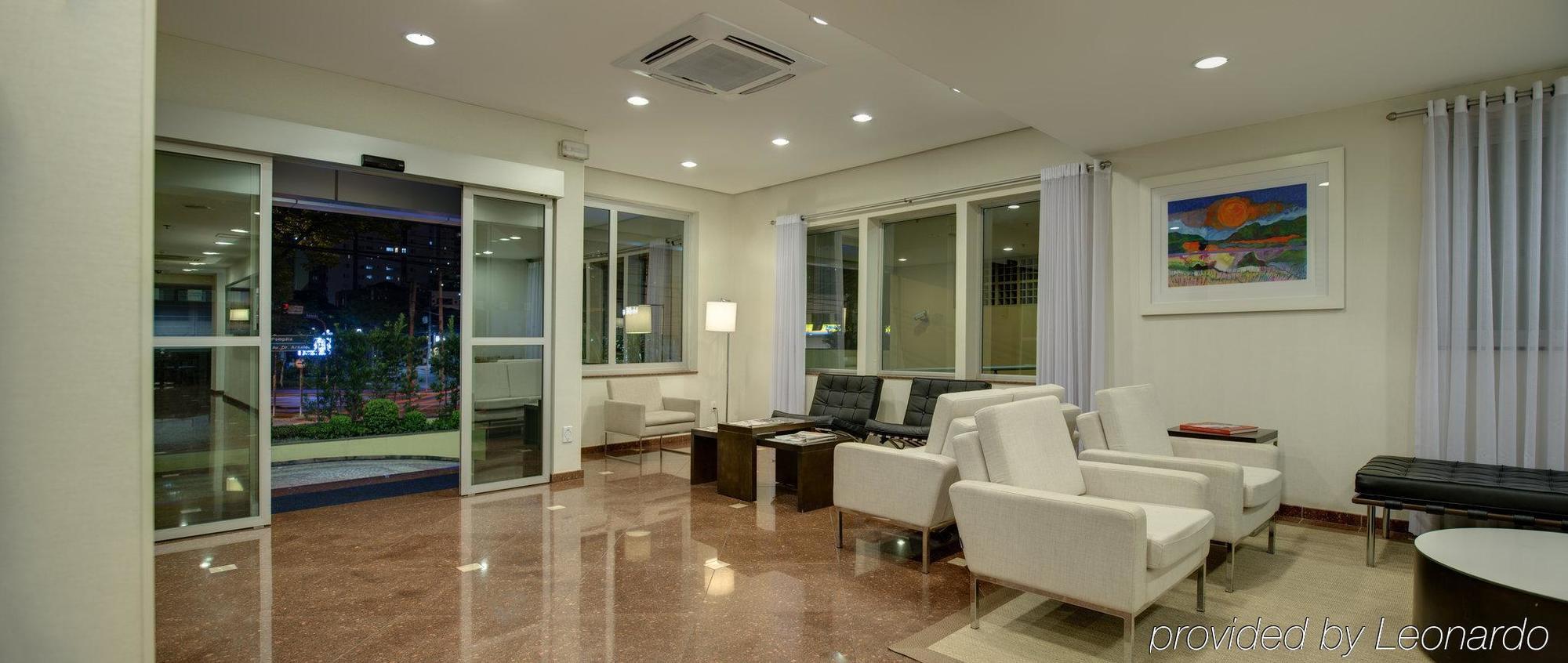 Holiday Inn Express Avenida Sumare San Paolo Esterno foto