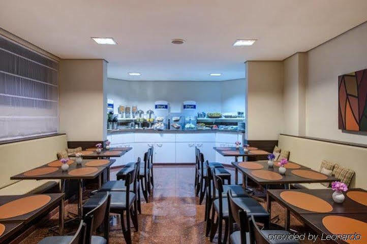 Holiday Inn Express Avenida Sumare San Paolo Esterno foto
